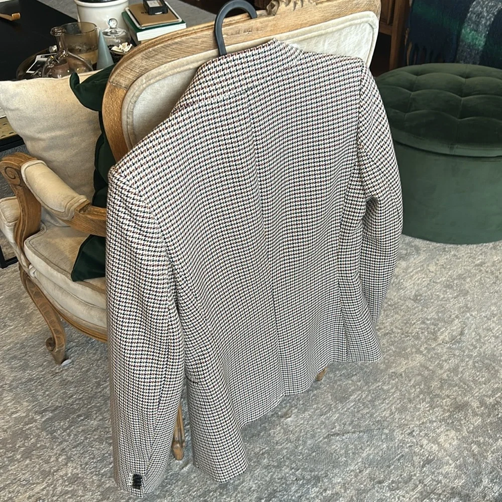 Jacket - Picture 3 of 6